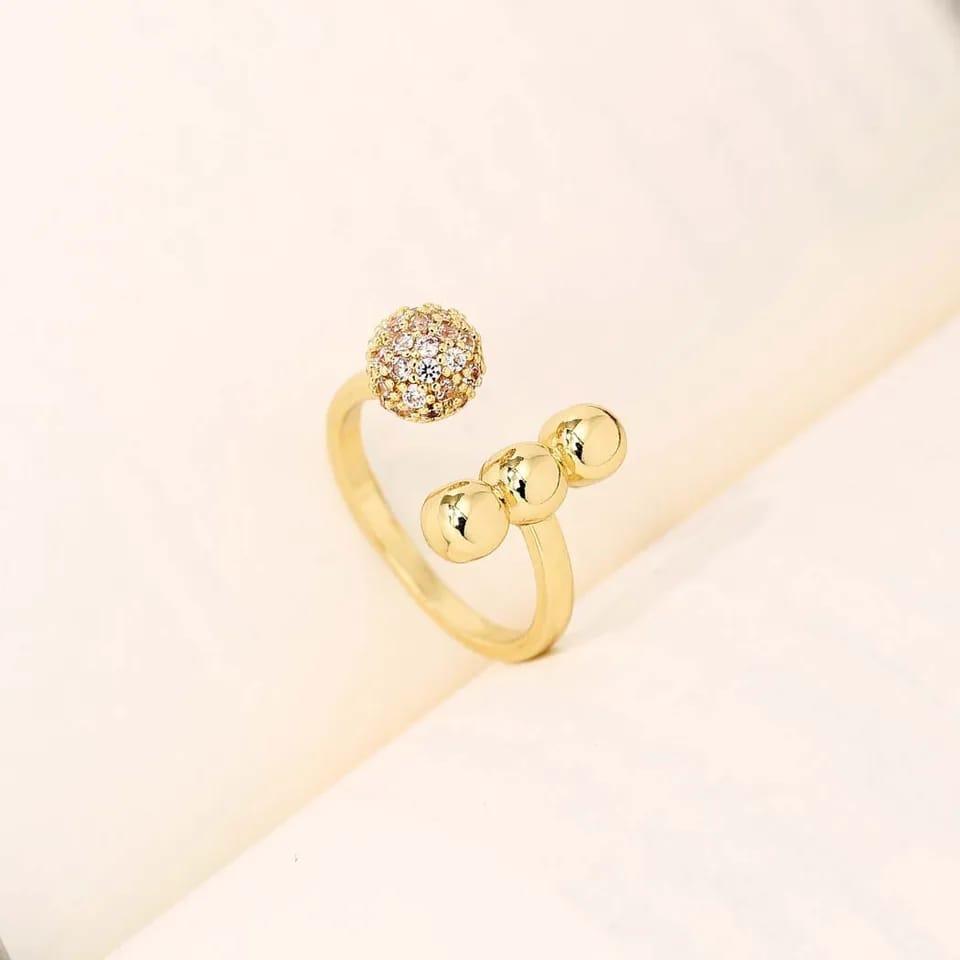 Zircone Circle Open Ball Ring