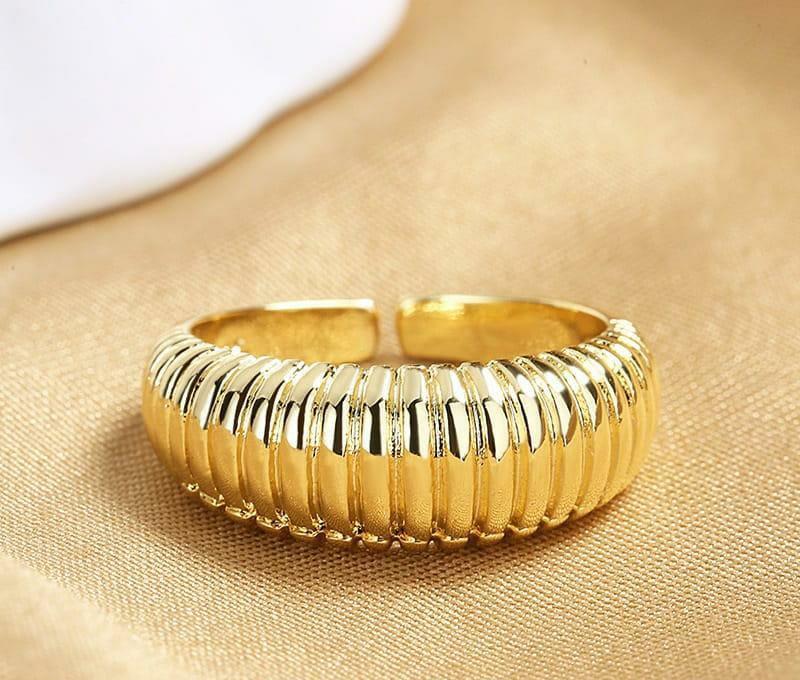 Snail Layer Ring Adjustable