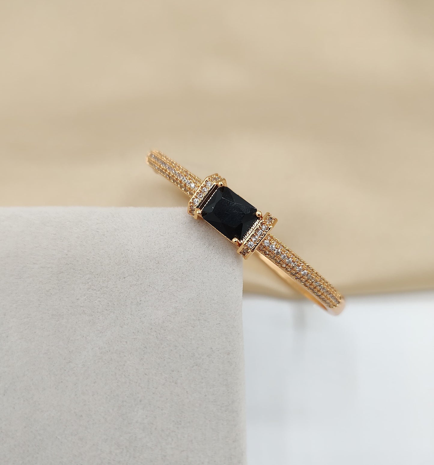 Fancy Zircone Stone Handcuff