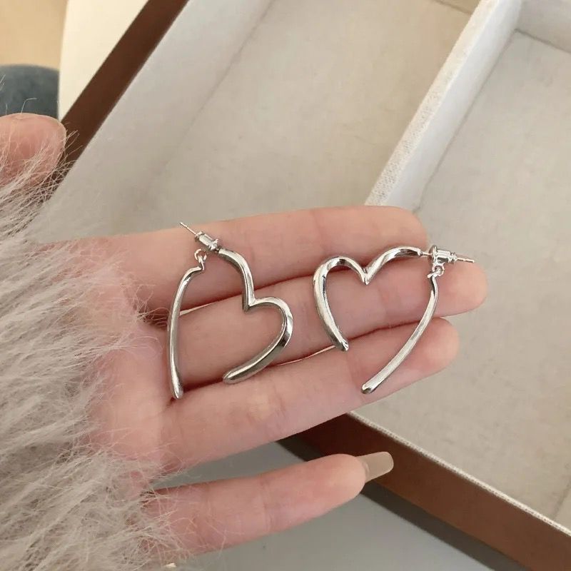Asymmetrical Heart Outline Earrings