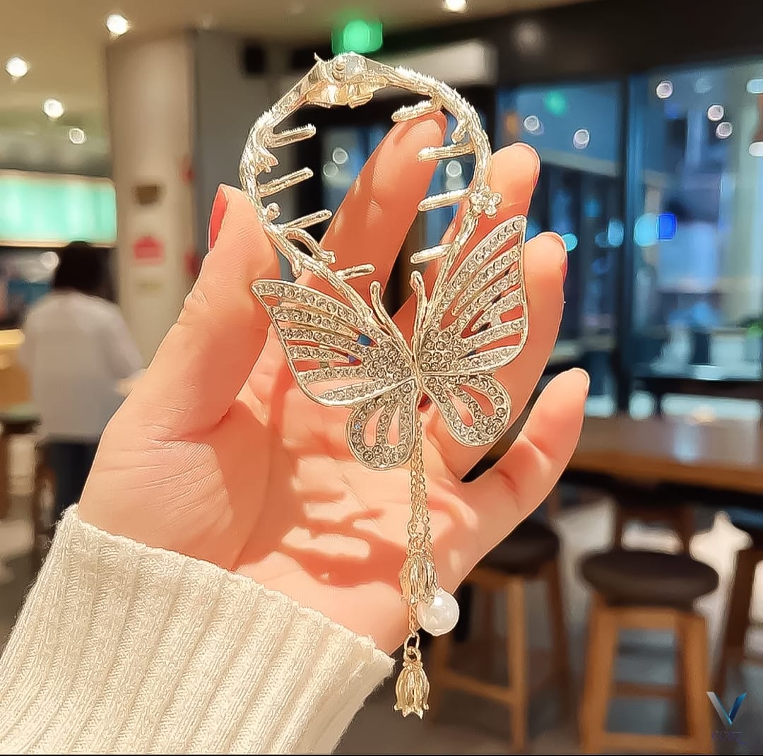 Elegant Butterfly-Inspired Hair Claw Clip