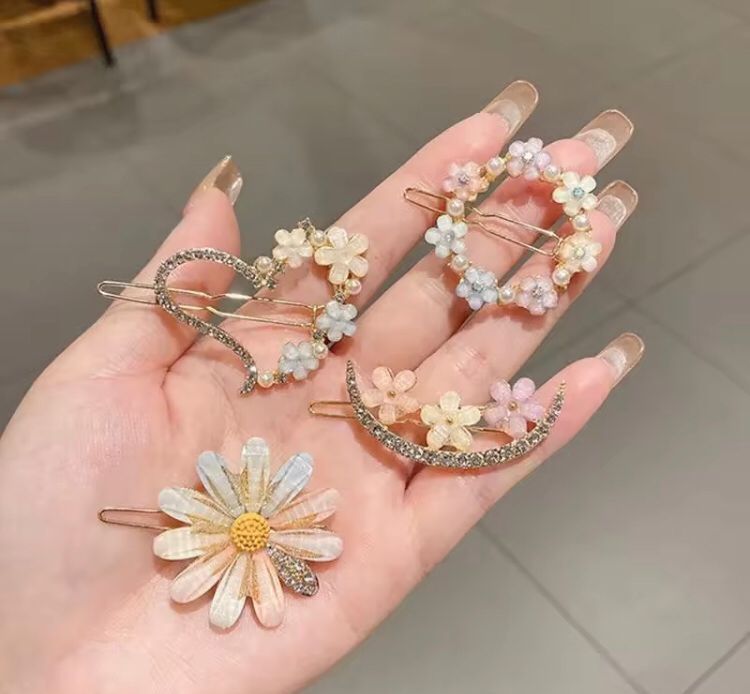 Floral Pastel Hair Clip Set