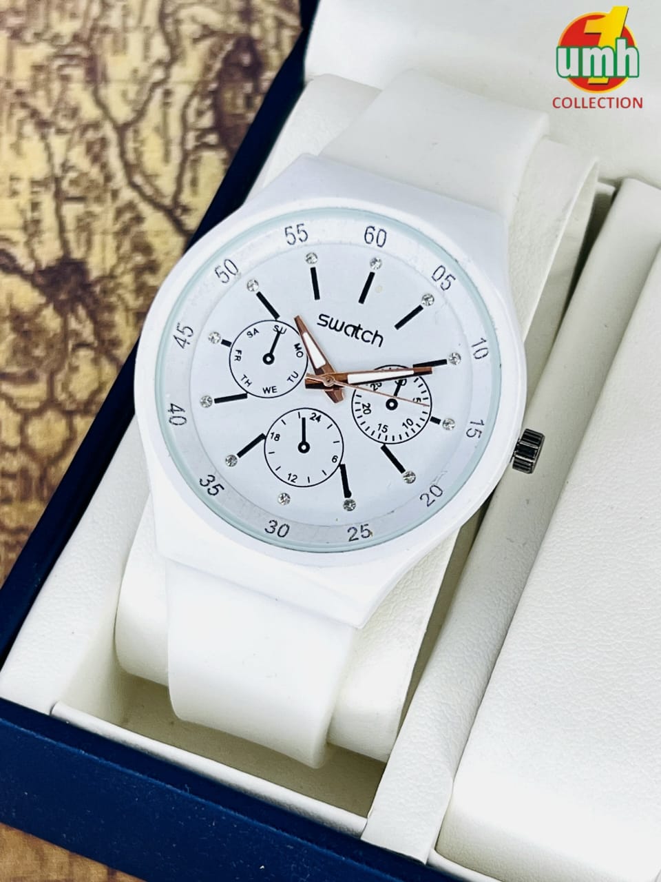 Stylish Silicone Strap Analog Watch