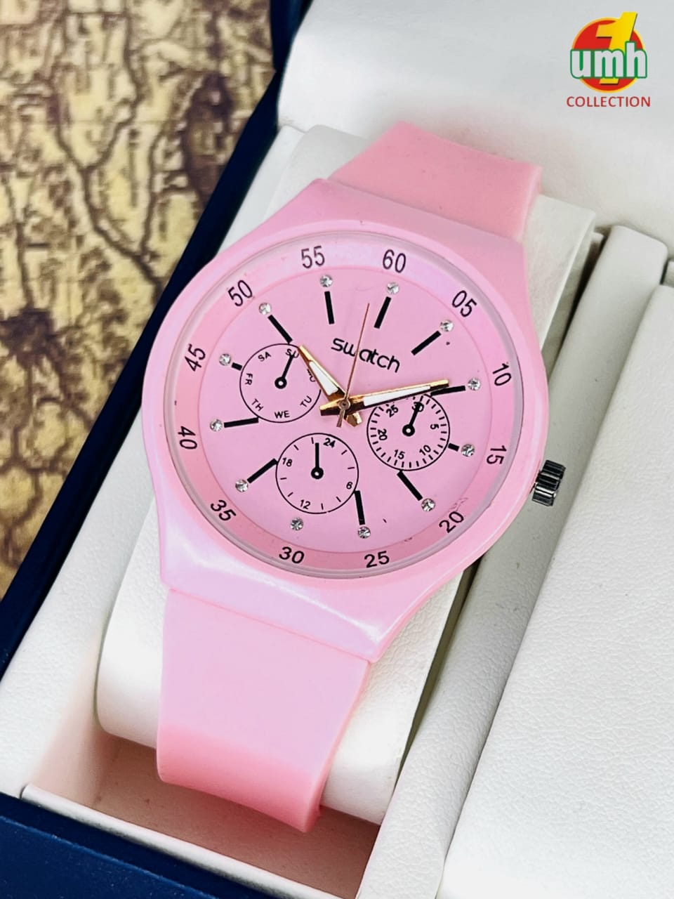 Stylish Silicone Strap Analog Watch