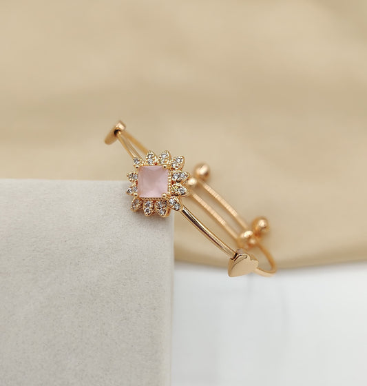 Flower Zircone Stone Handcuff