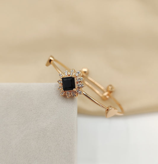 Flower Zircone Stone Handcuff