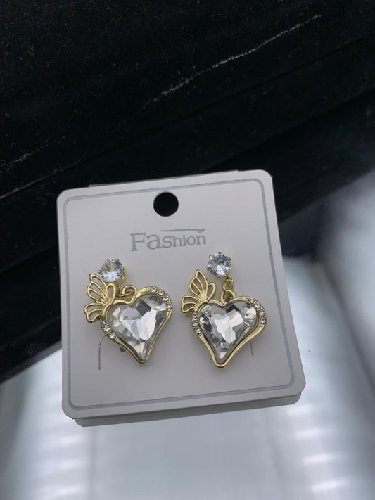 Golden Heart Crystal Earrings with Butterfly Accent – Romantic Sparkle for Every Occasion