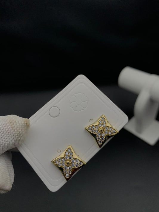 Gold Star-Shaped Stud Earrings with Pave Crystals