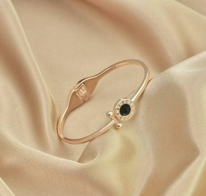 Timeless Charm Roman Dial Bracelet