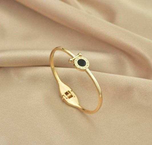 Timeless Charm Roman Dial Bracelet